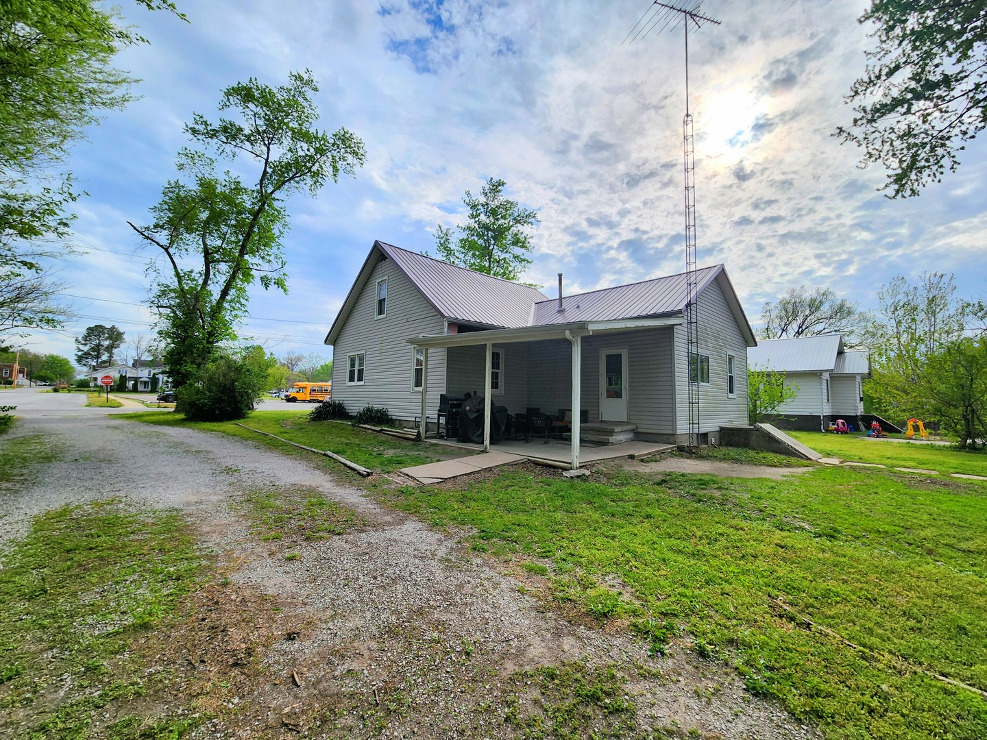 main property photo 29