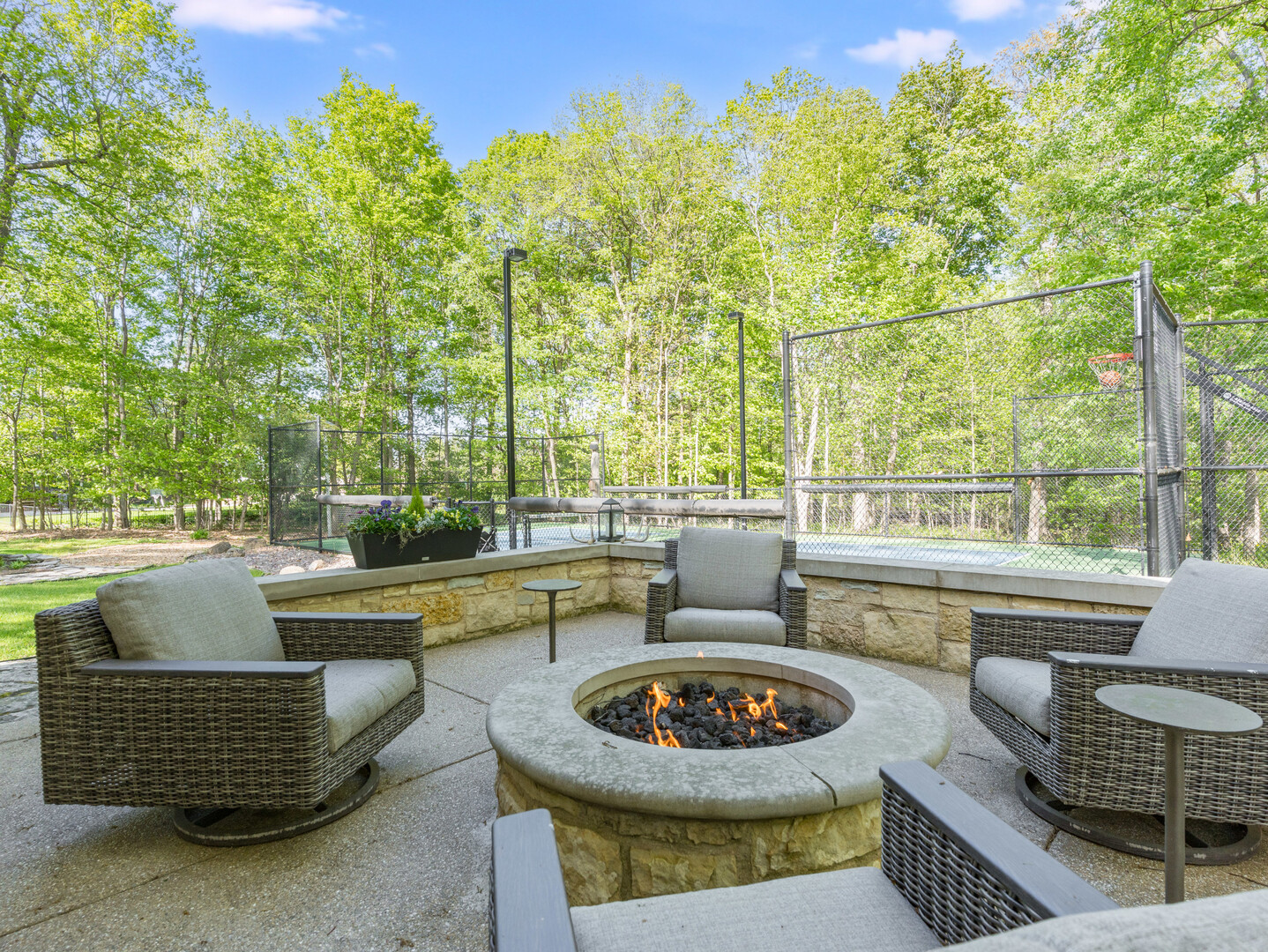 main property photo 78