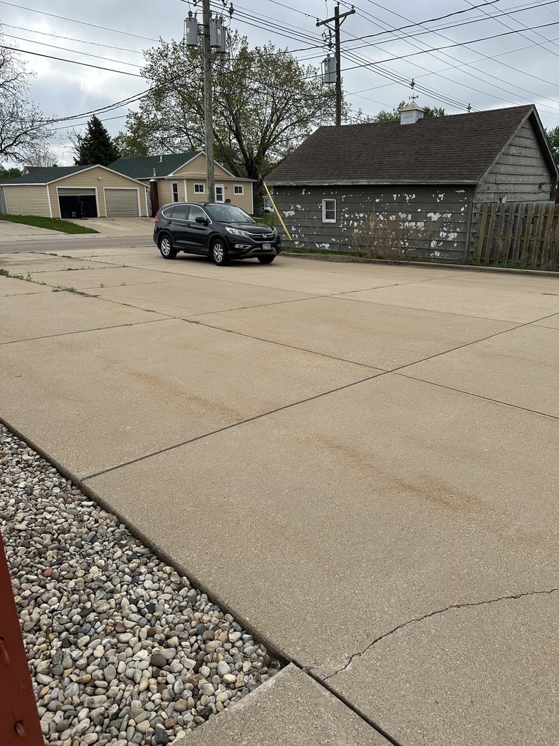 main property photo 20