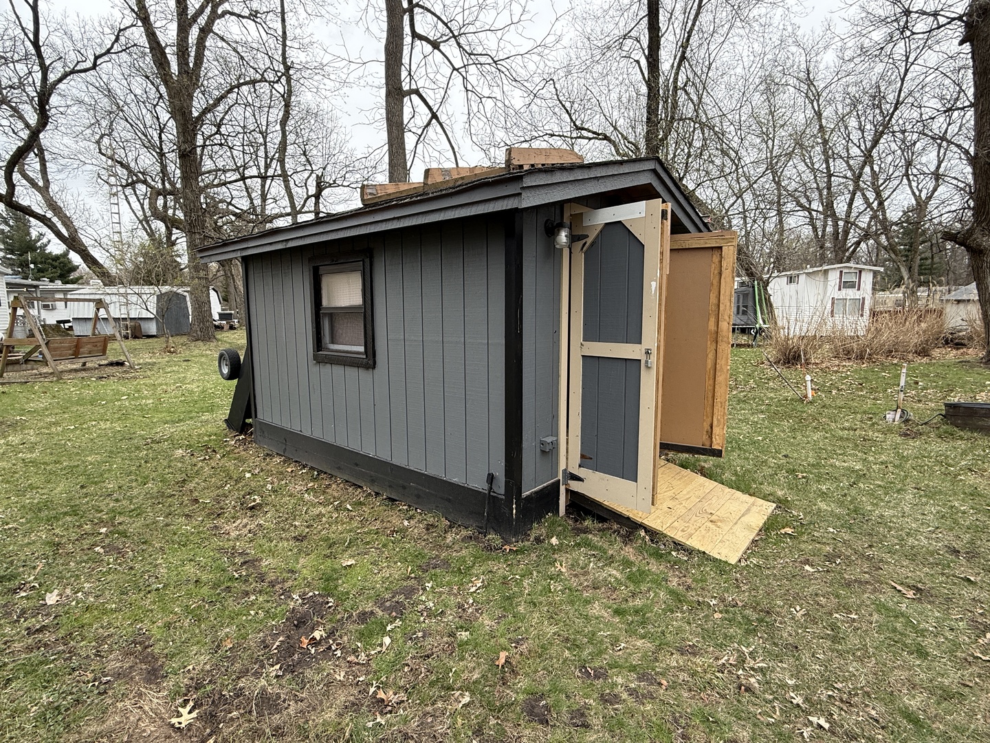main property photo 36