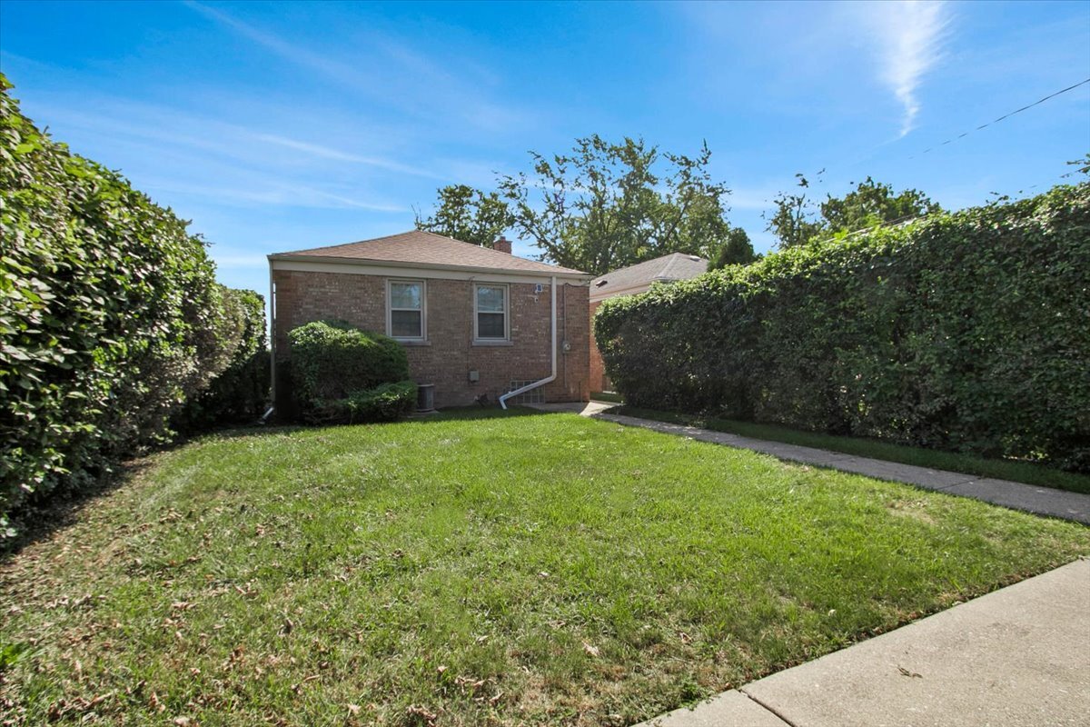 main property photo 22