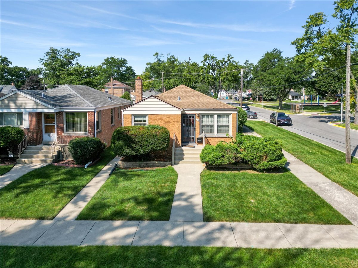 main property photo 24