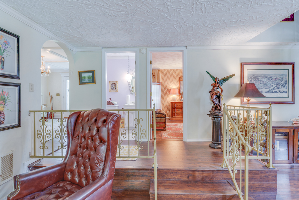main property photo 44