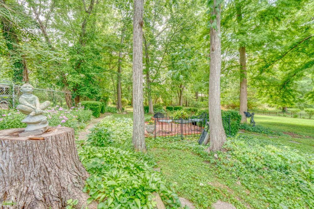 main property photo 77