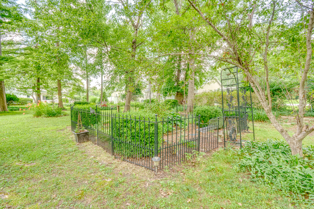 main property photo 80