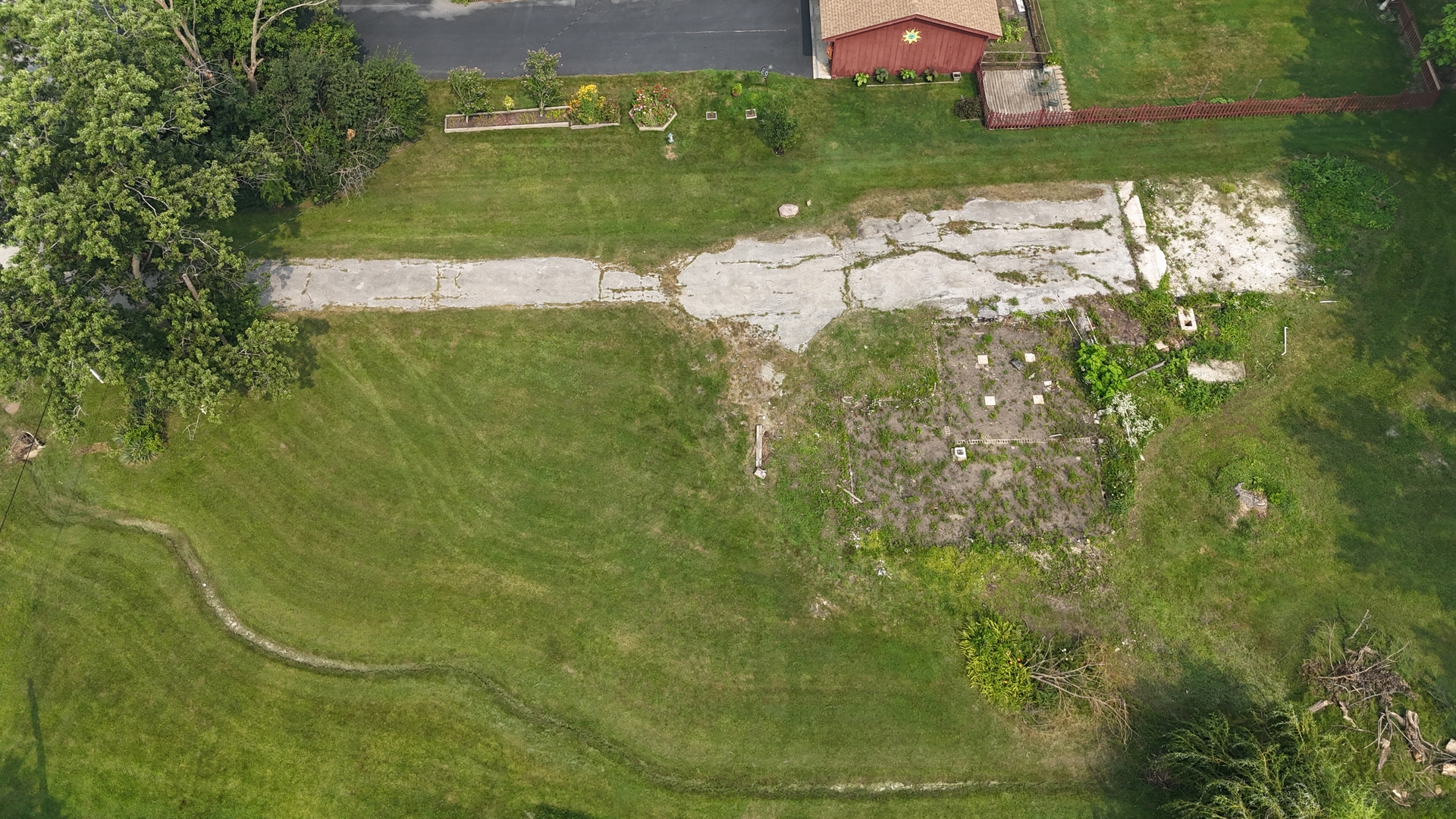 main property photo 7
