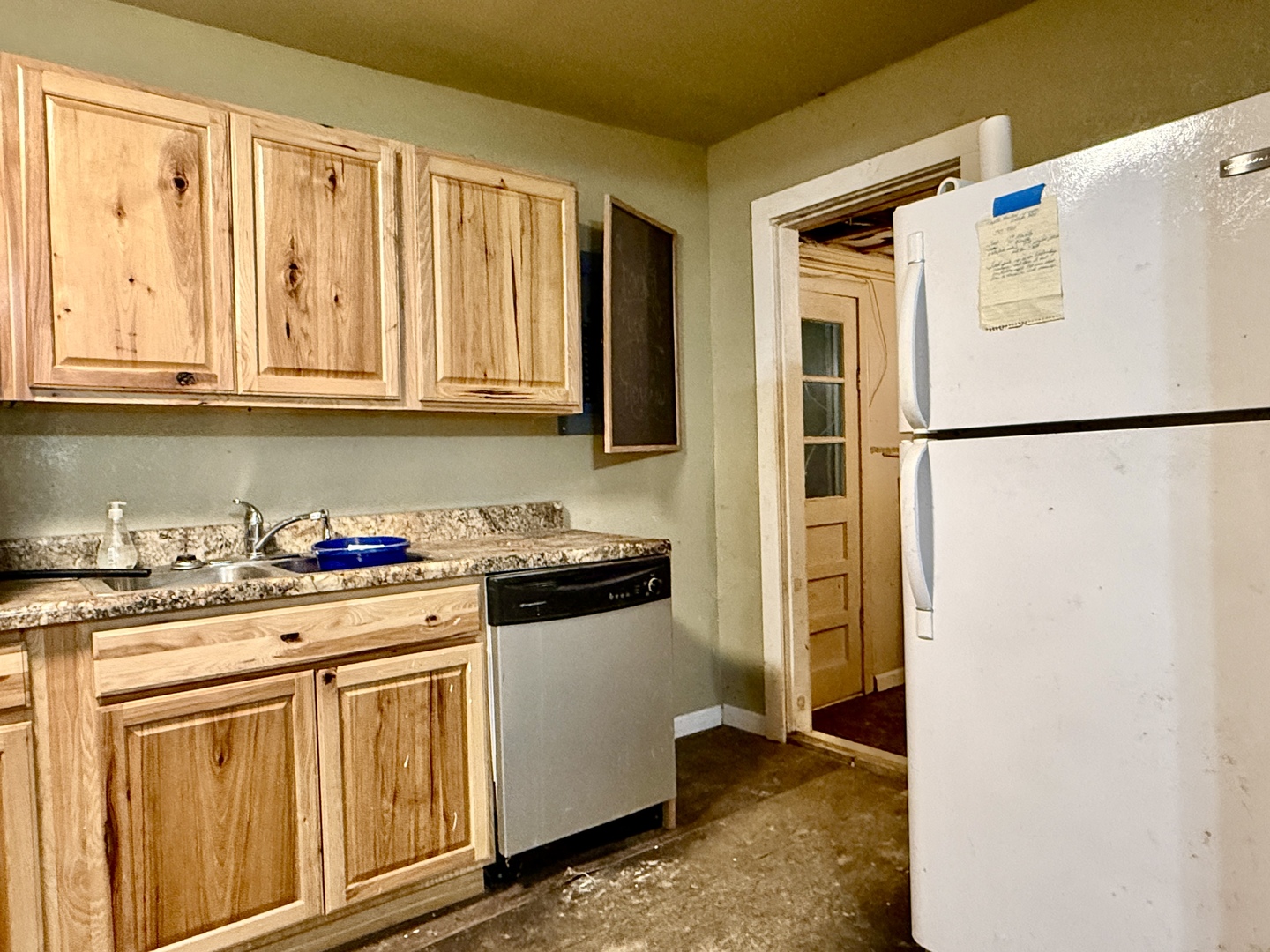 main property photo 11