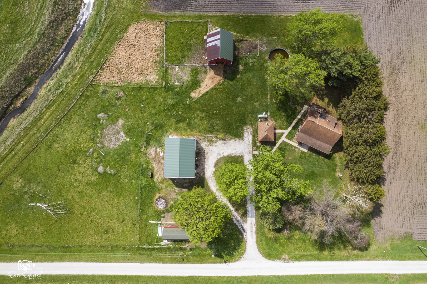 main property photo 10