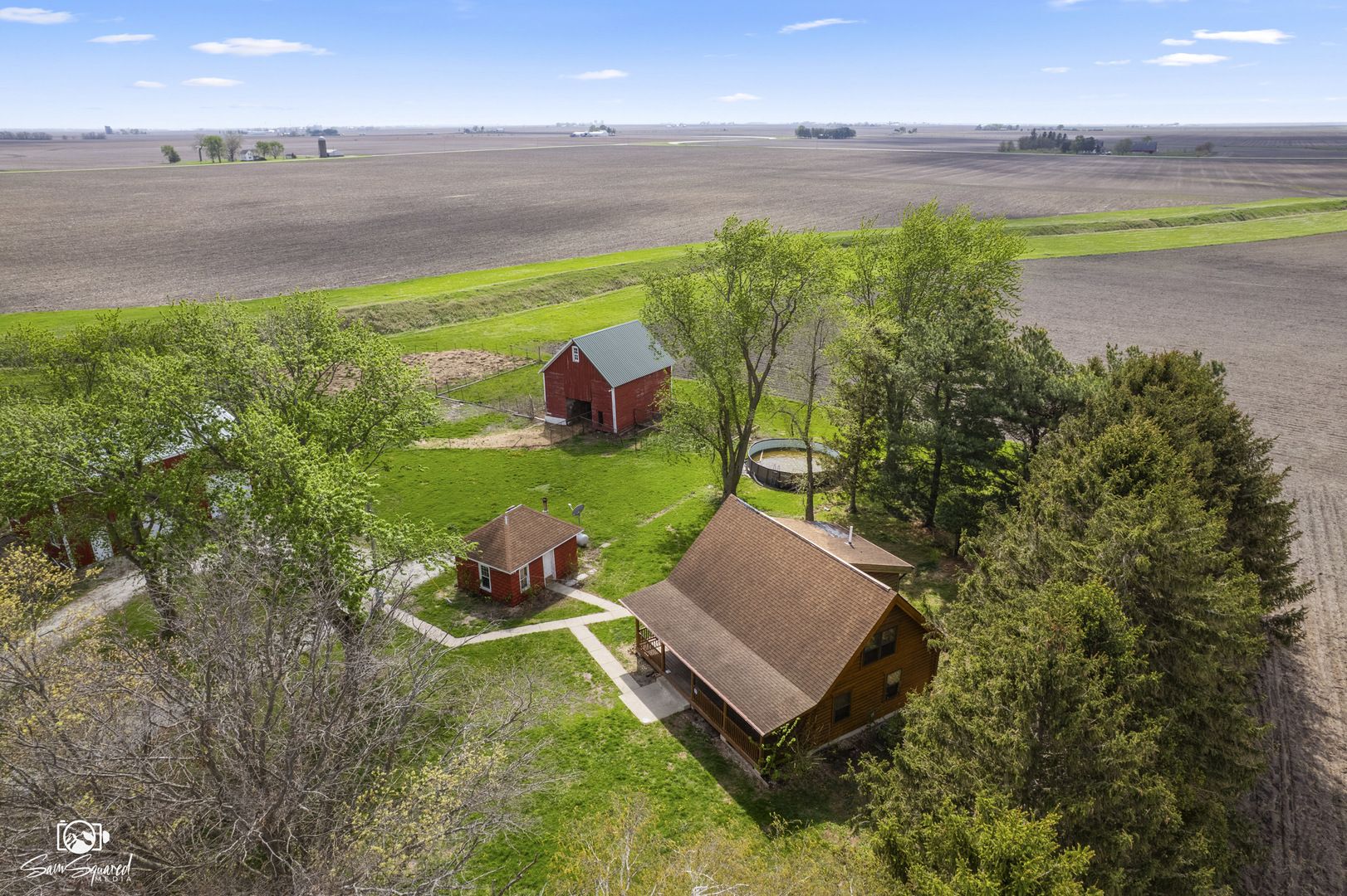 main property photo 11