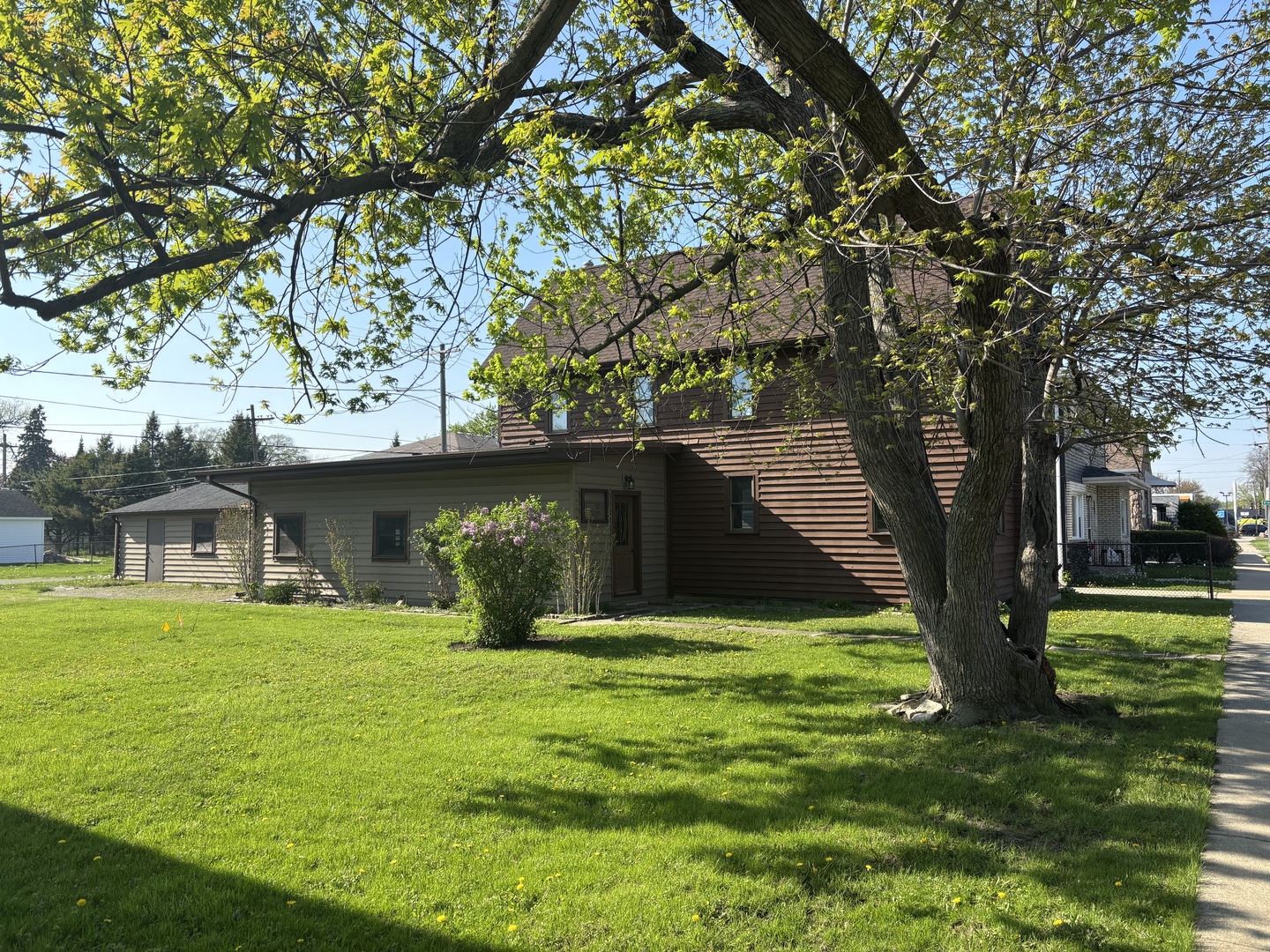 main property photo 2
