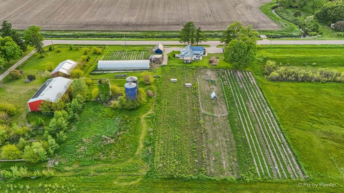 main property photo 42