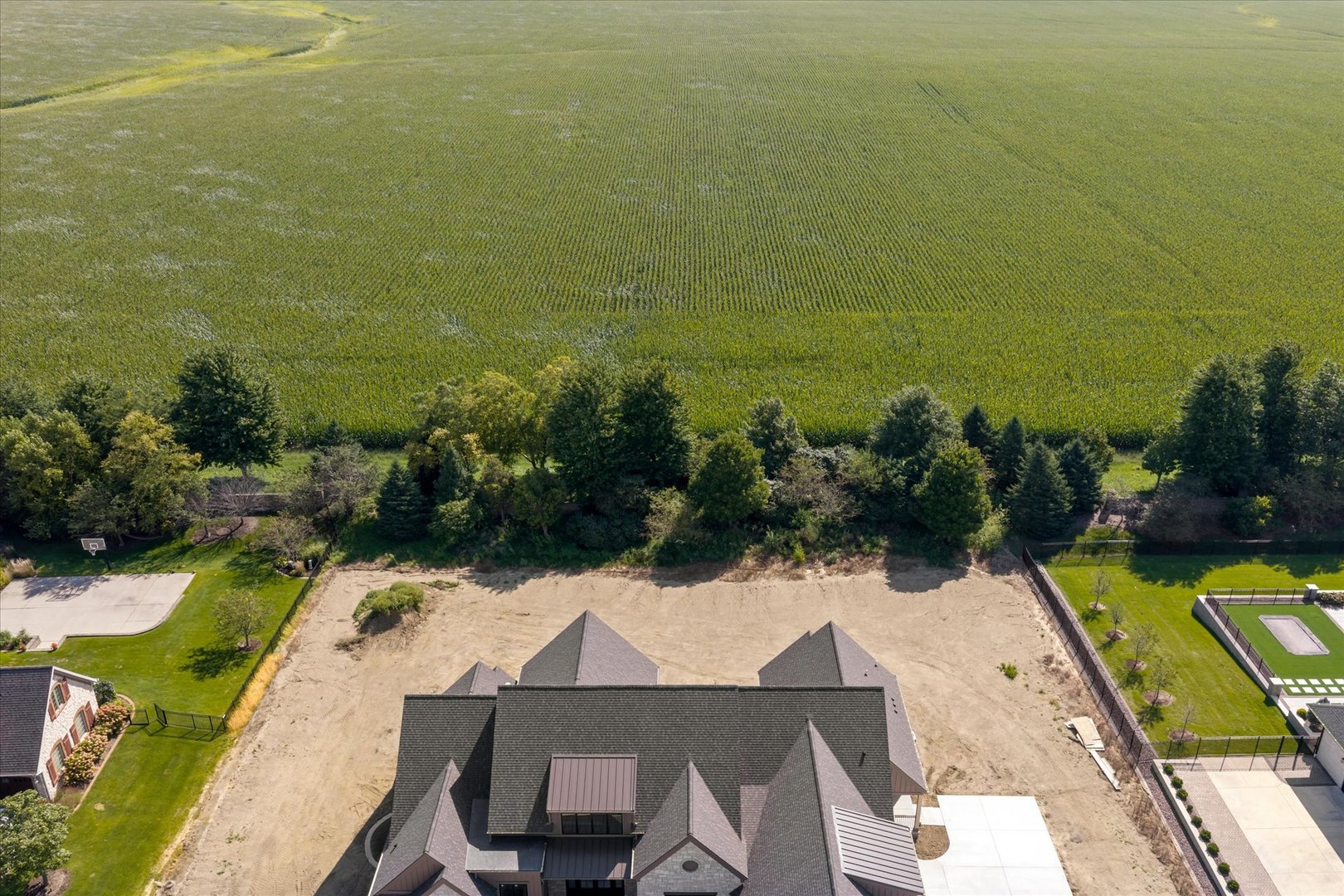 main property photo 8