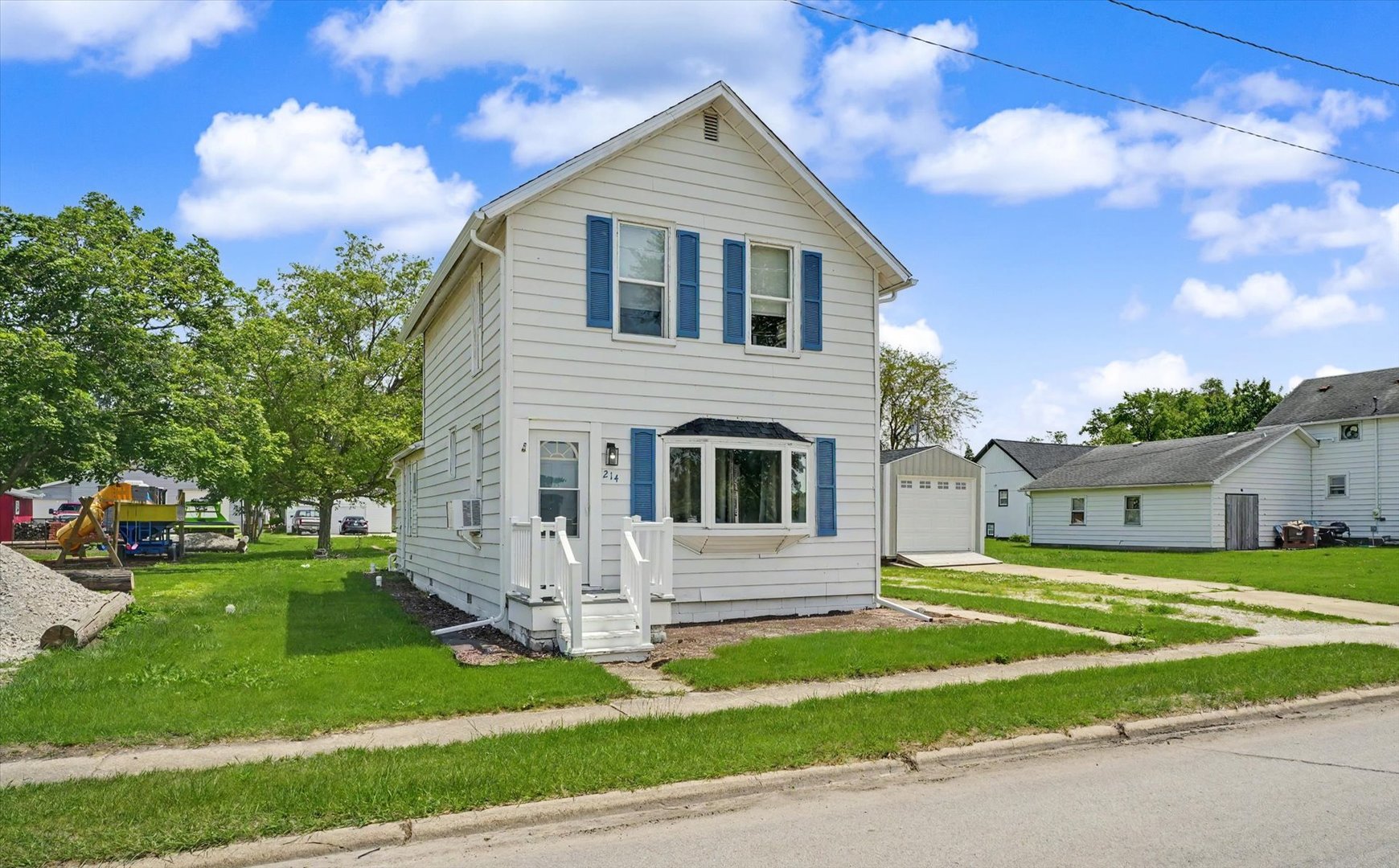 main property photo 2