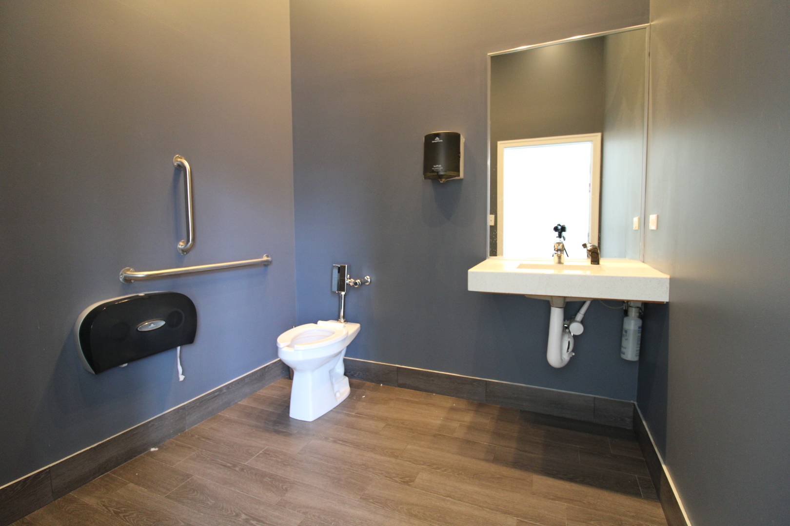 main property photo 11