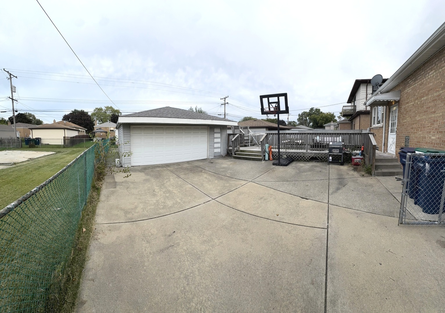 main property photo 27
