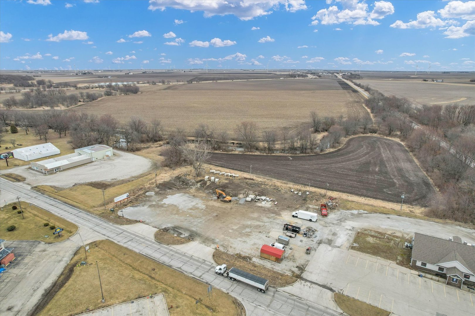 main property photo 9