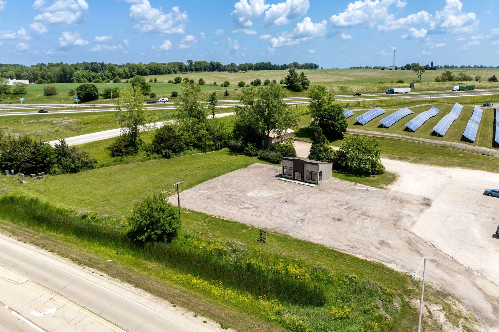 main property photo 20