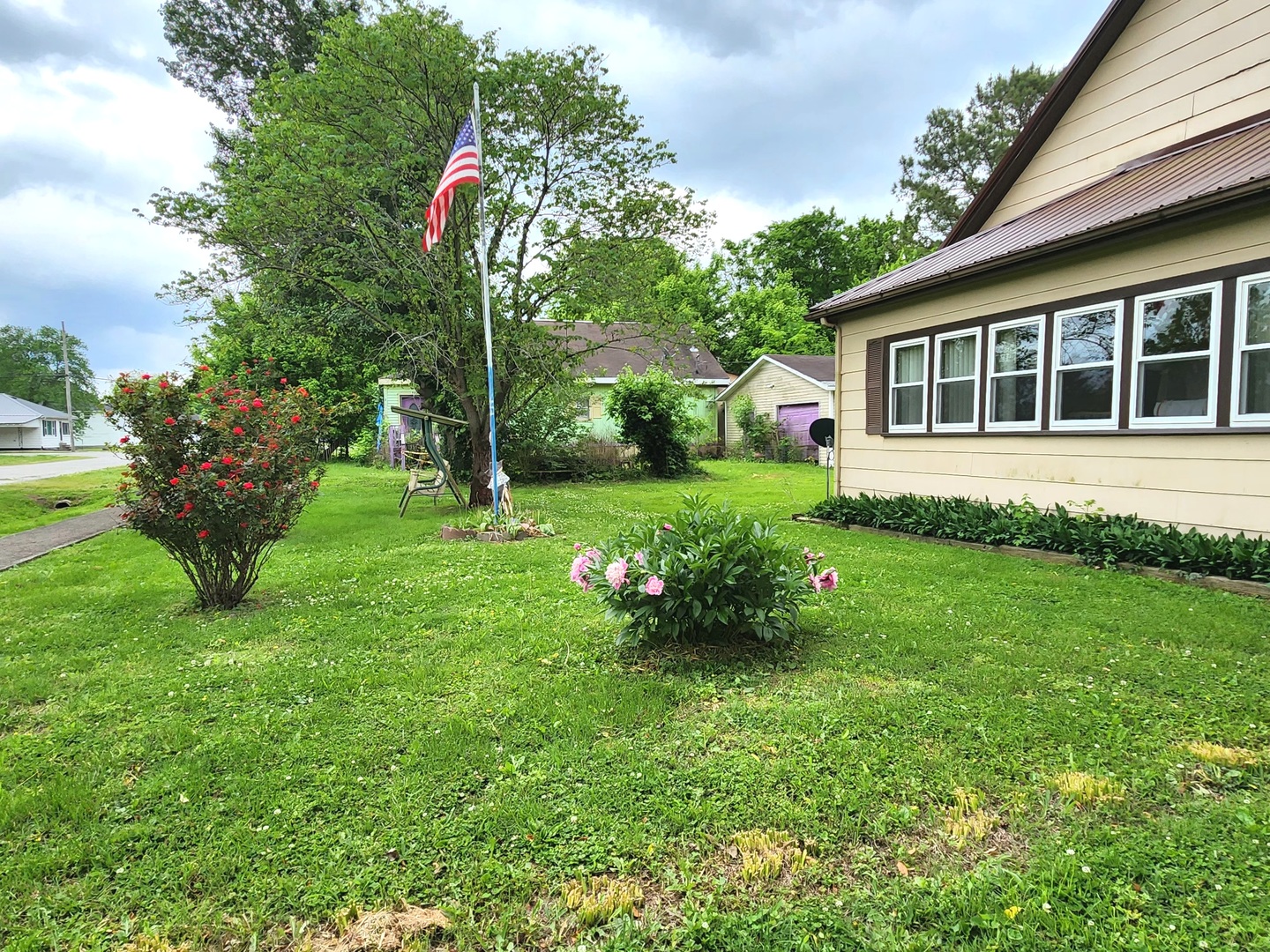 main property photo 36