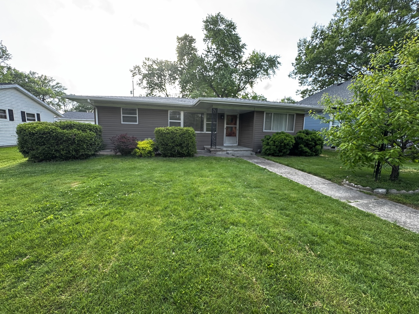property viewer photo 2
