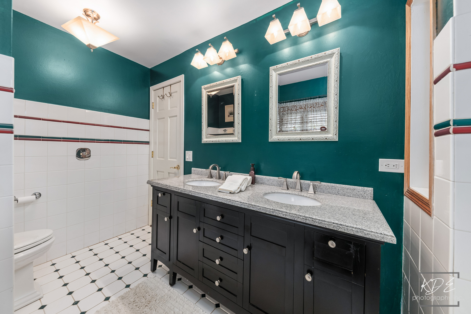 main property photo 41