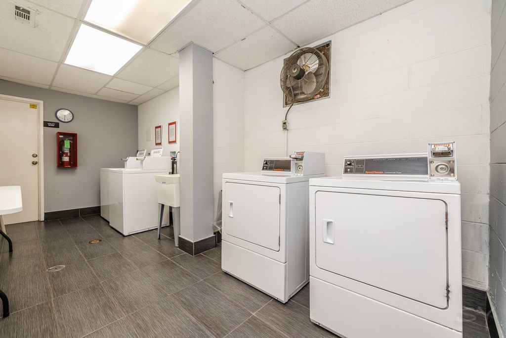 property viewer photo 19
