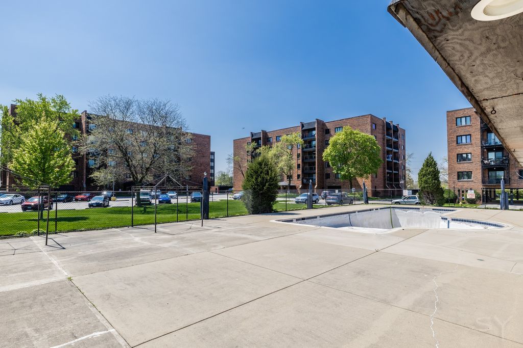 property viewer photo 25