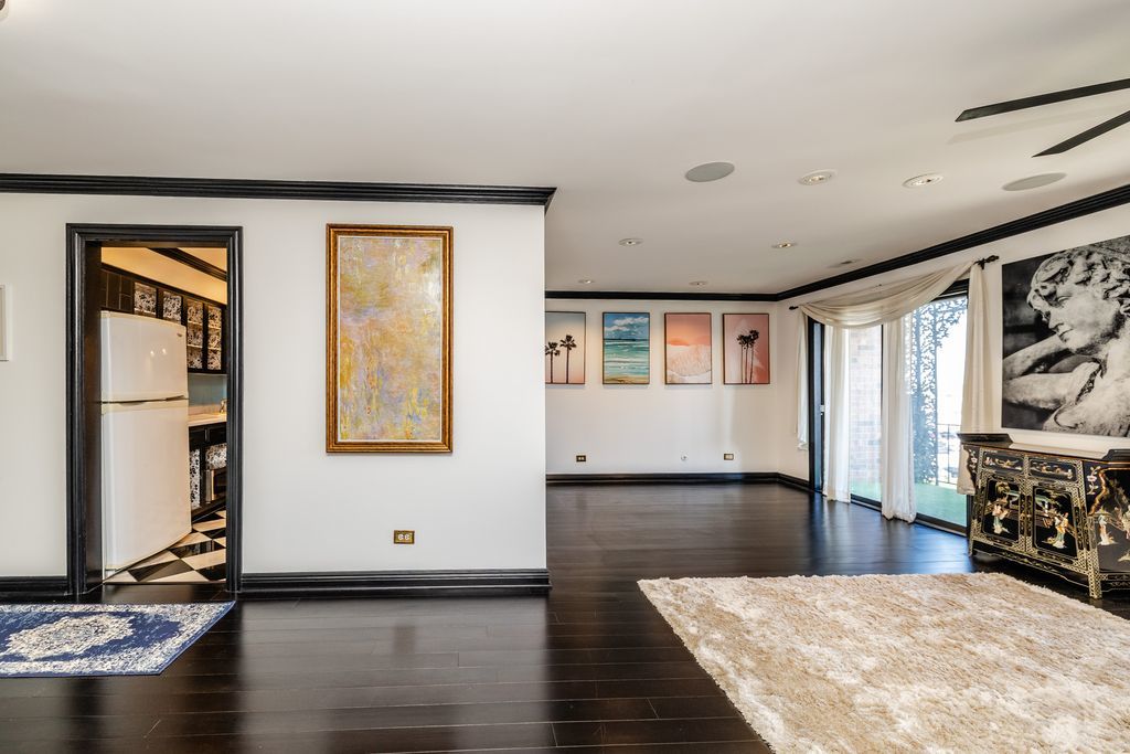 property viewer photo 6