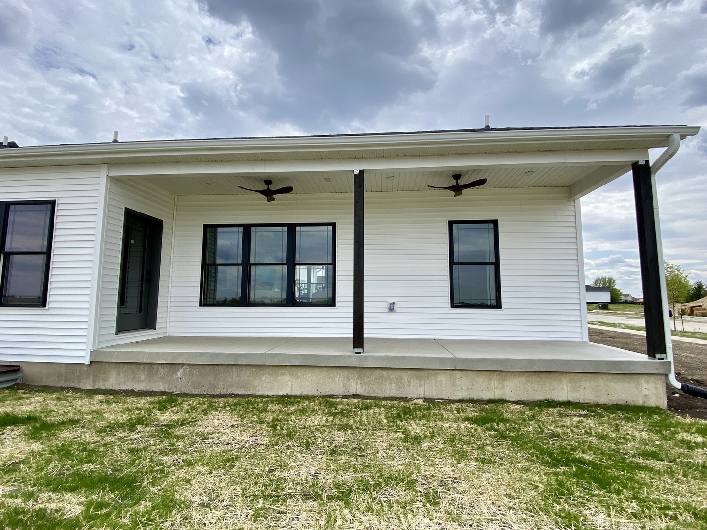main property photo 41