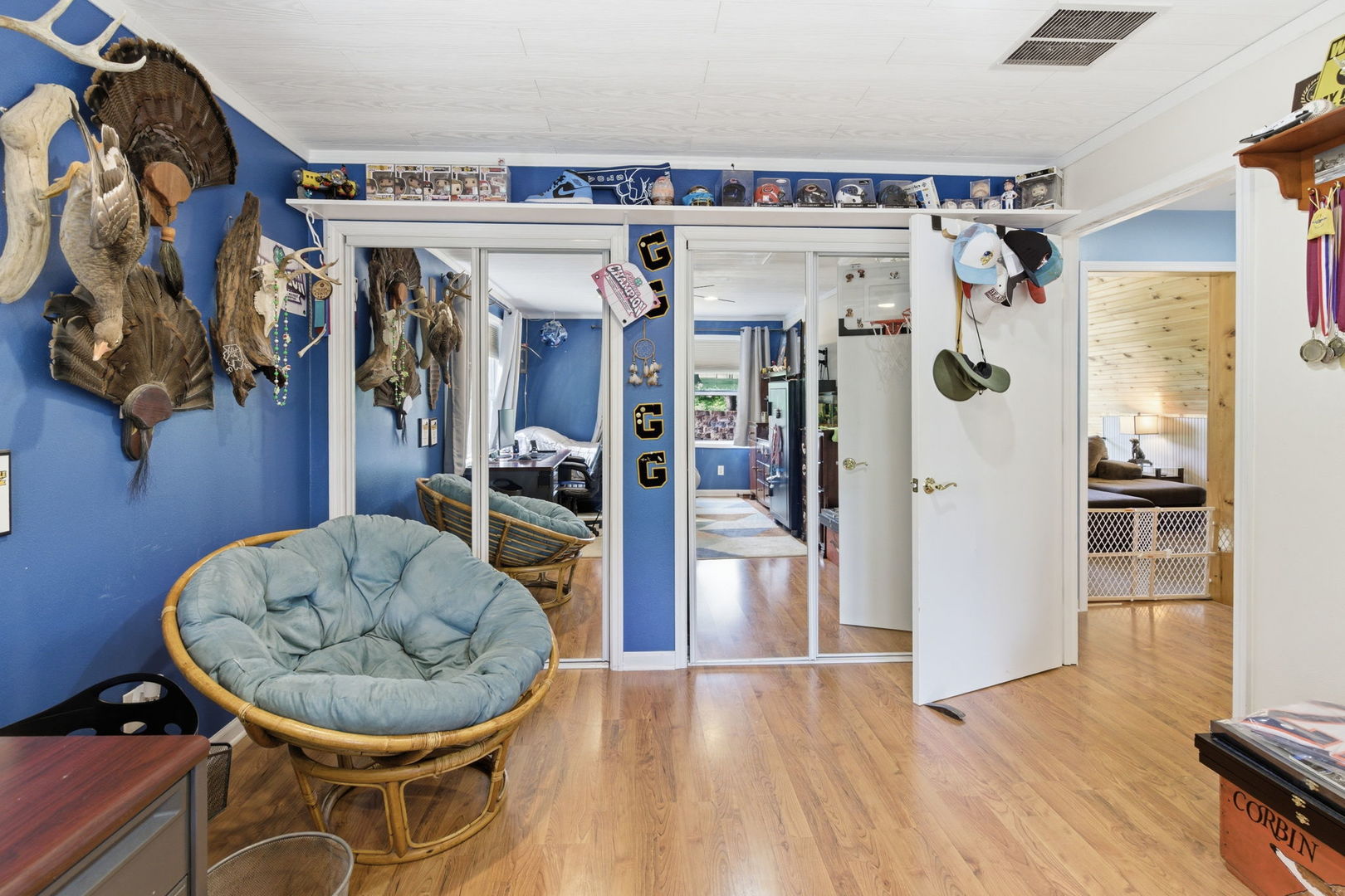 main property photo 20