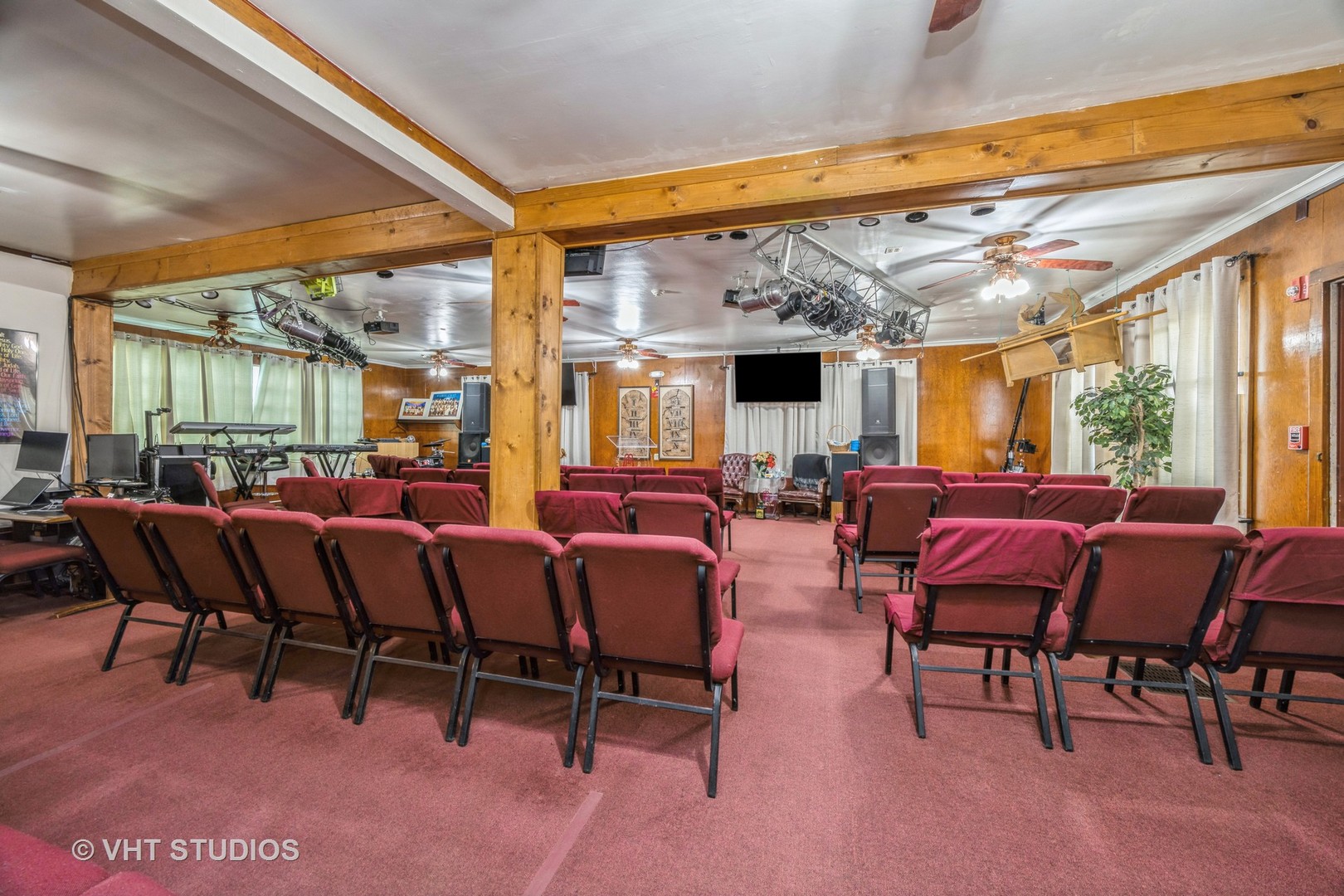 main property photo 11