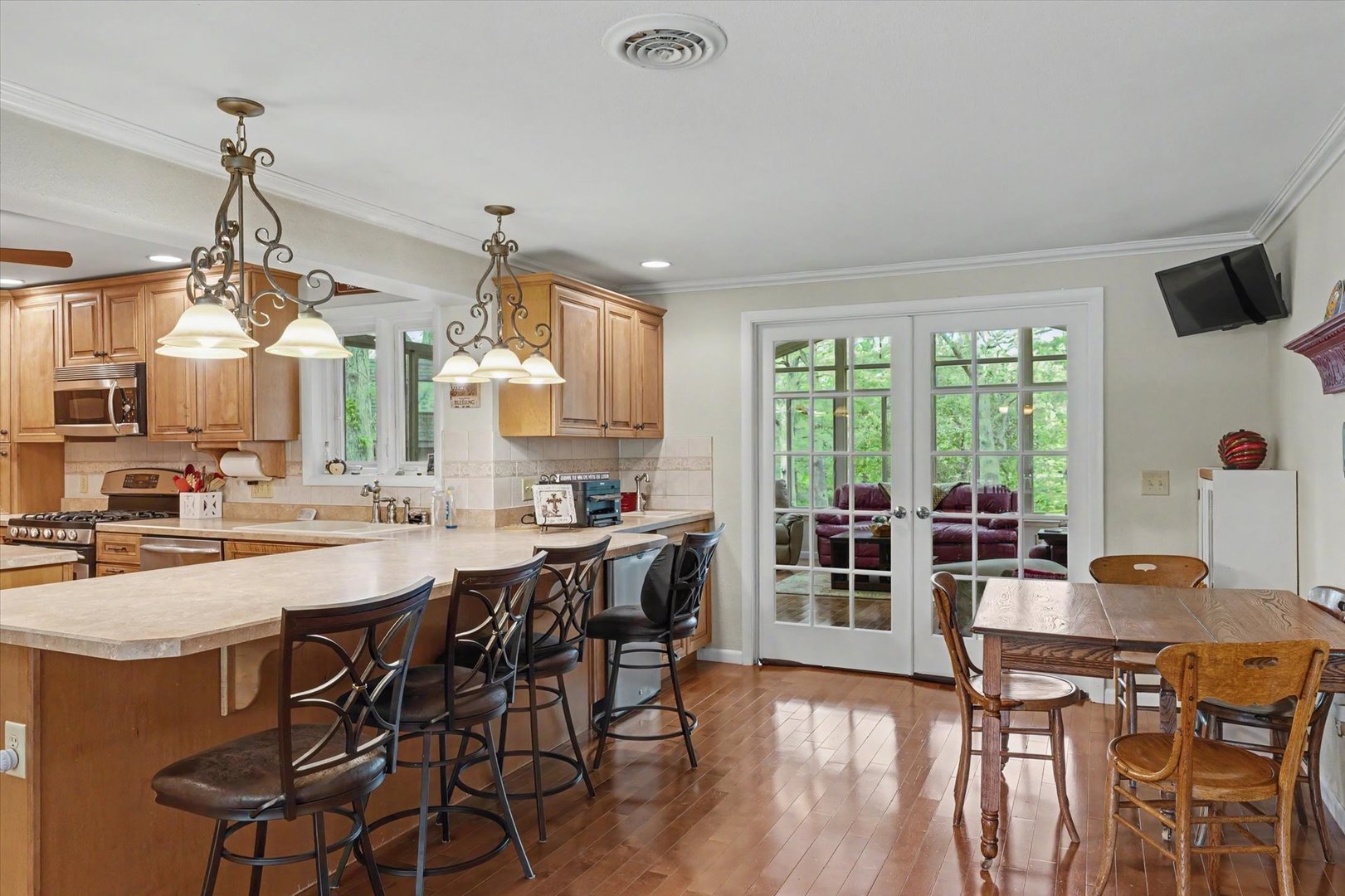 main property photo 22
