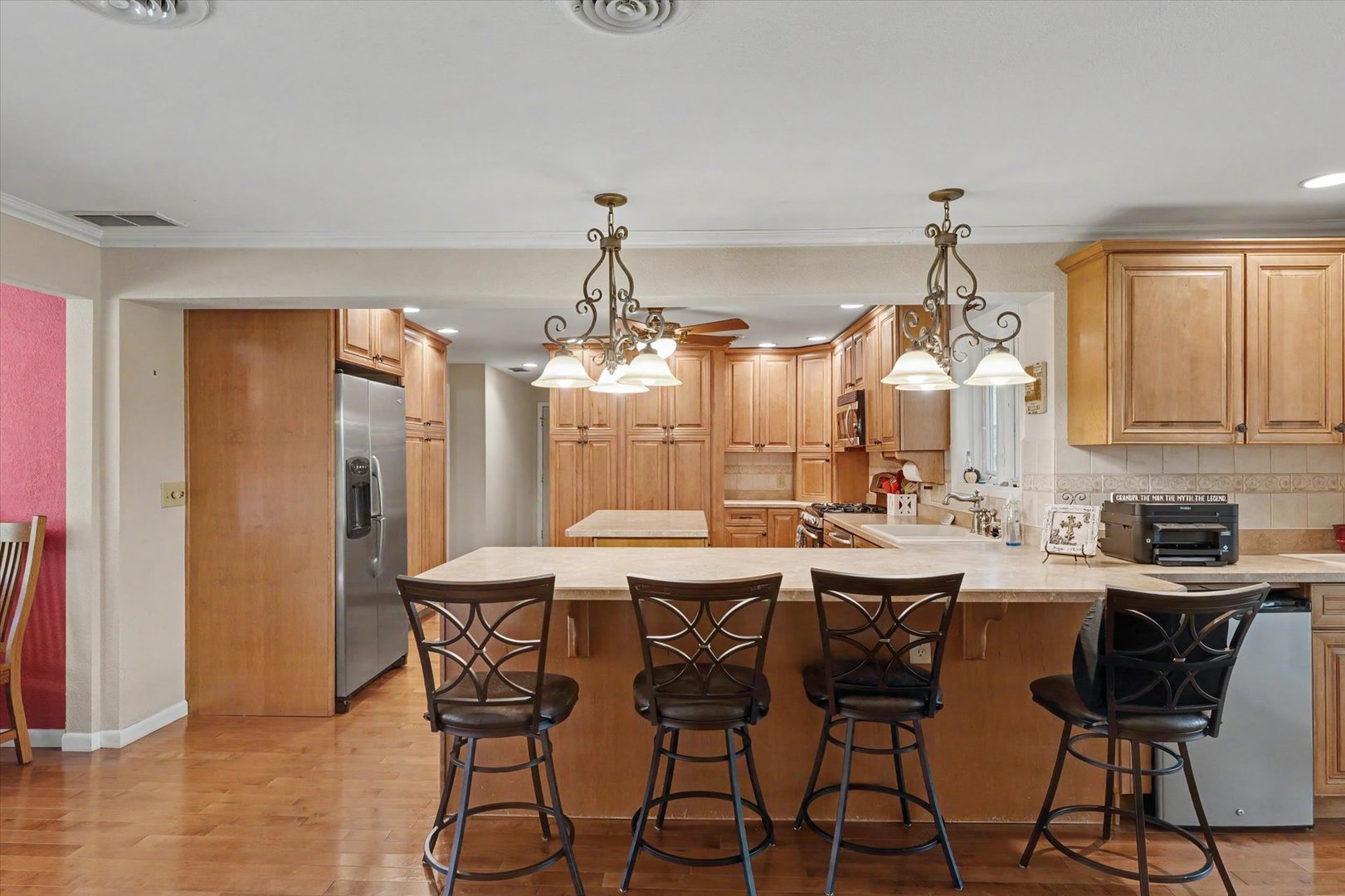 main property photo 9
