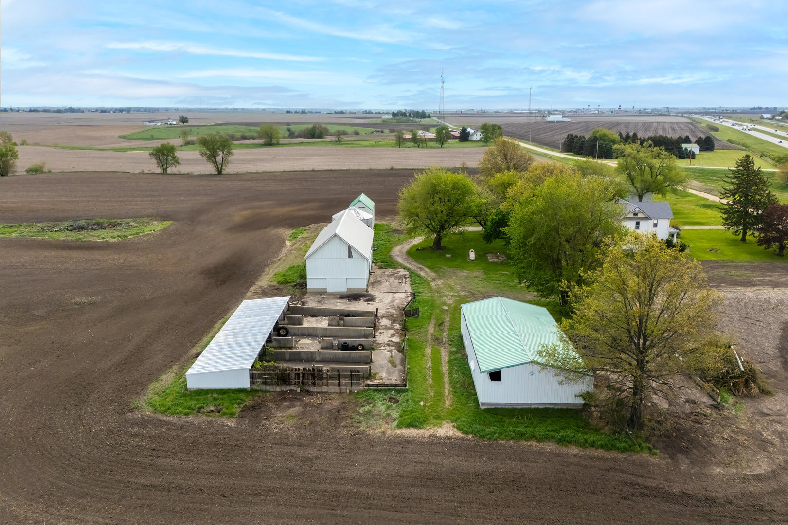 main property photo 3