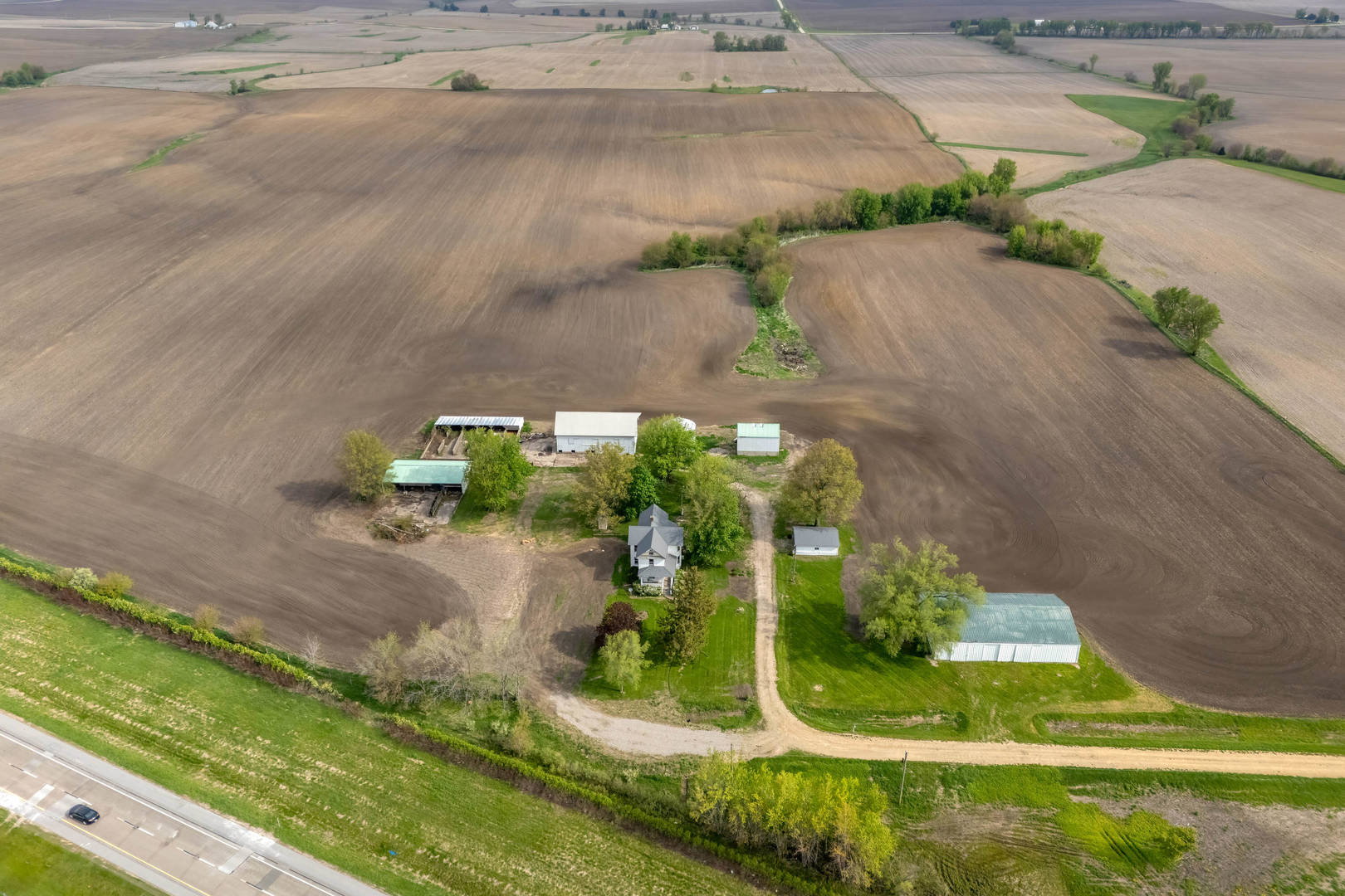main property photo 6