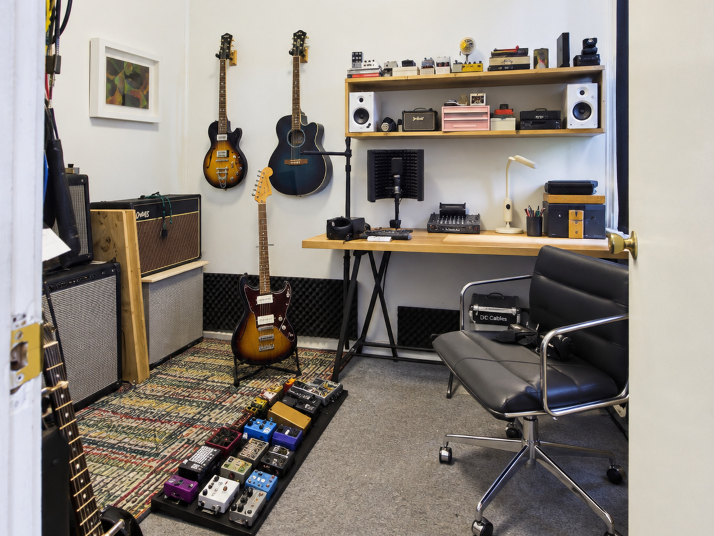 main property photo 14