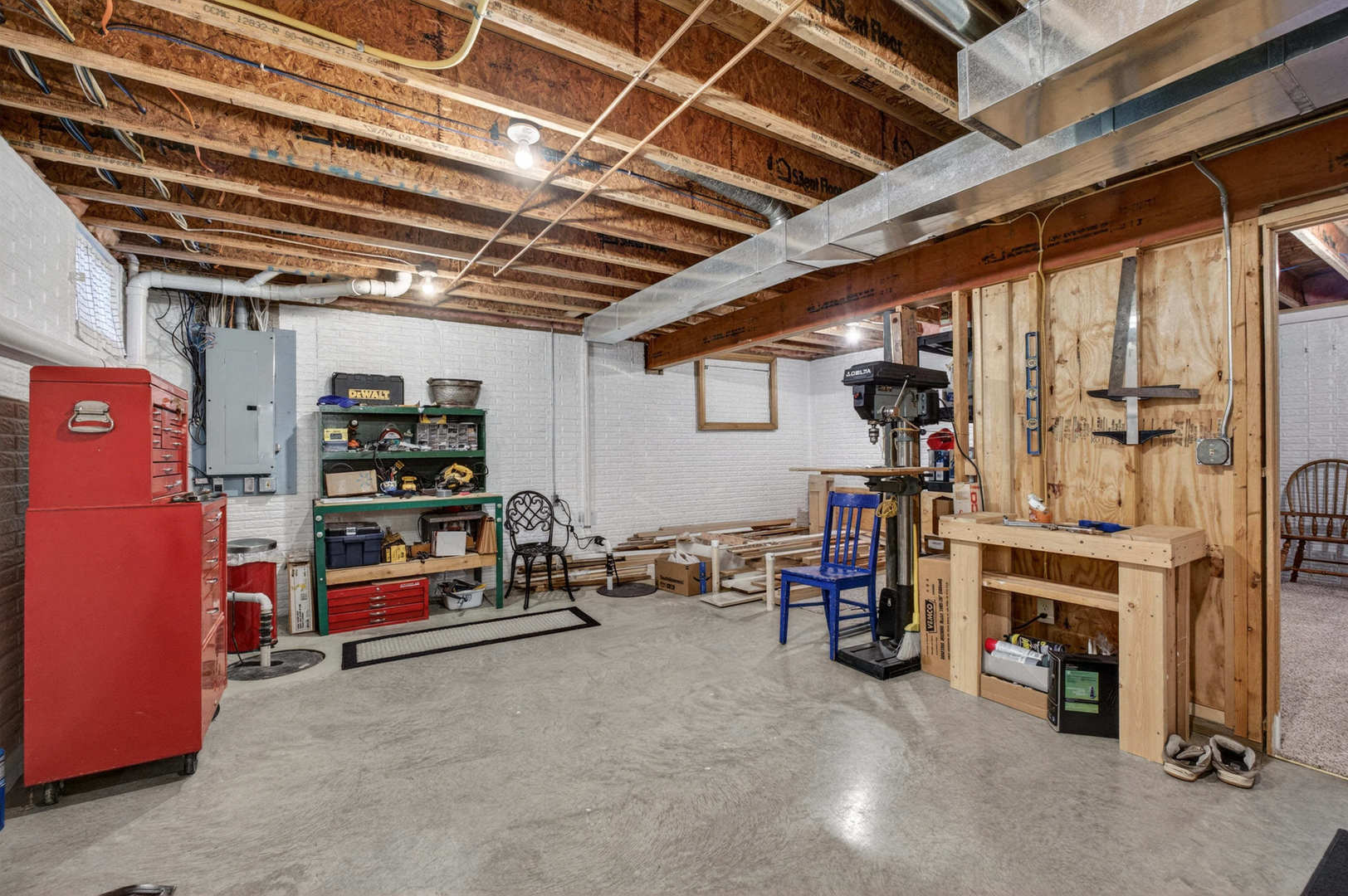 main property photo 50