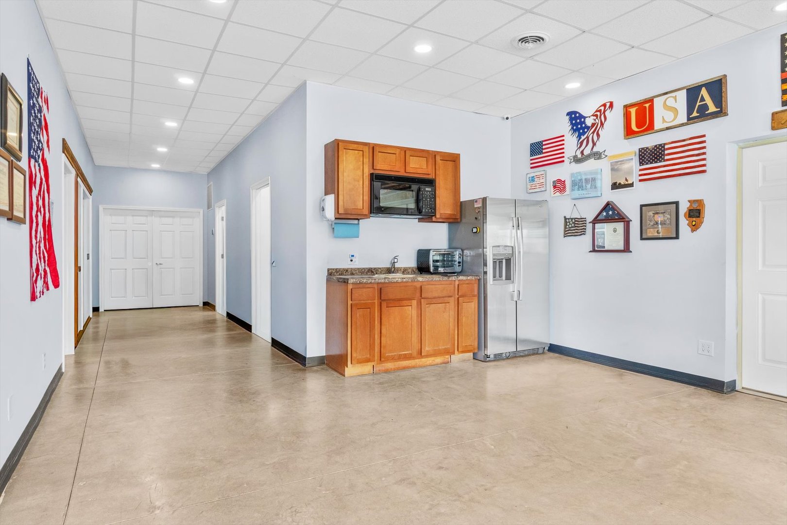 main property photo 28