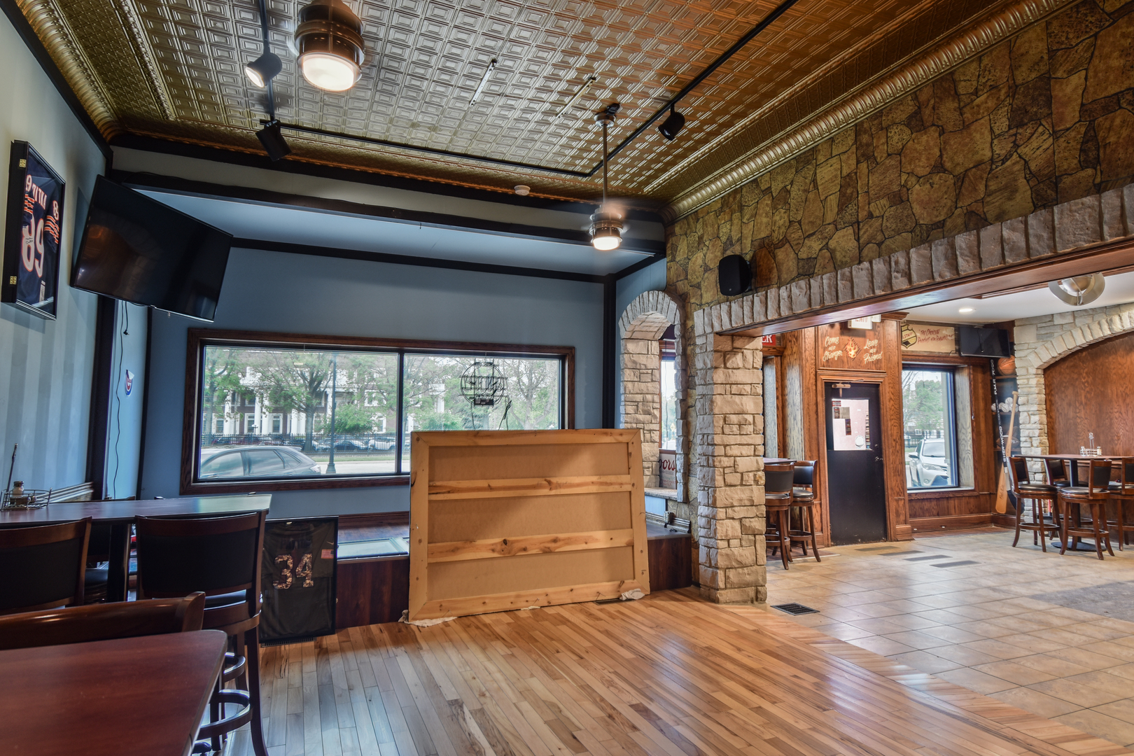 main property photo 16
