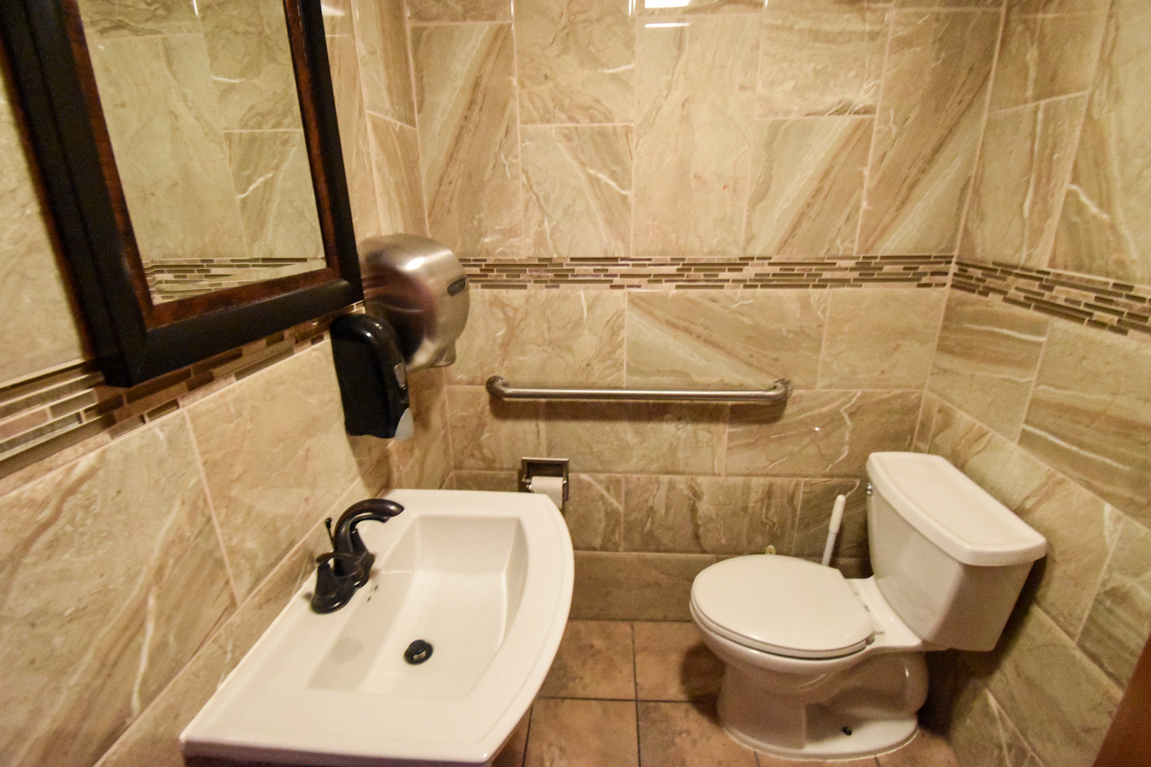 main property photo 23