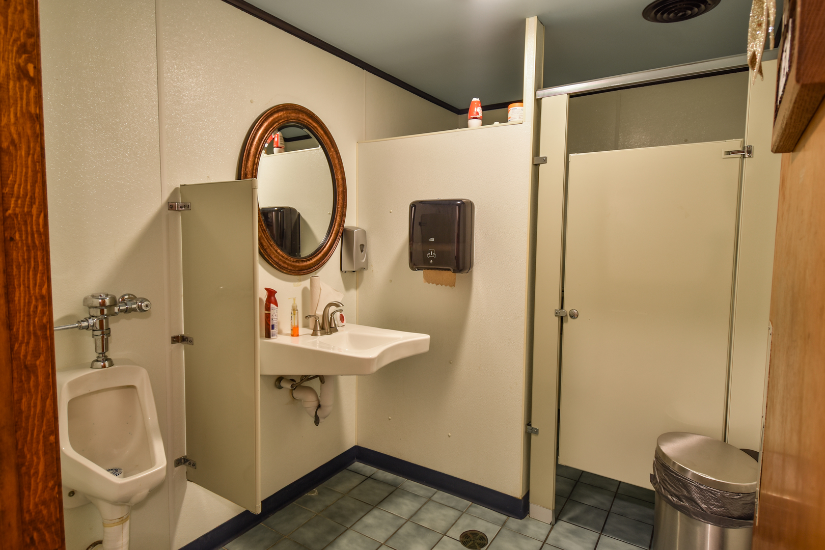 main property photo 44
