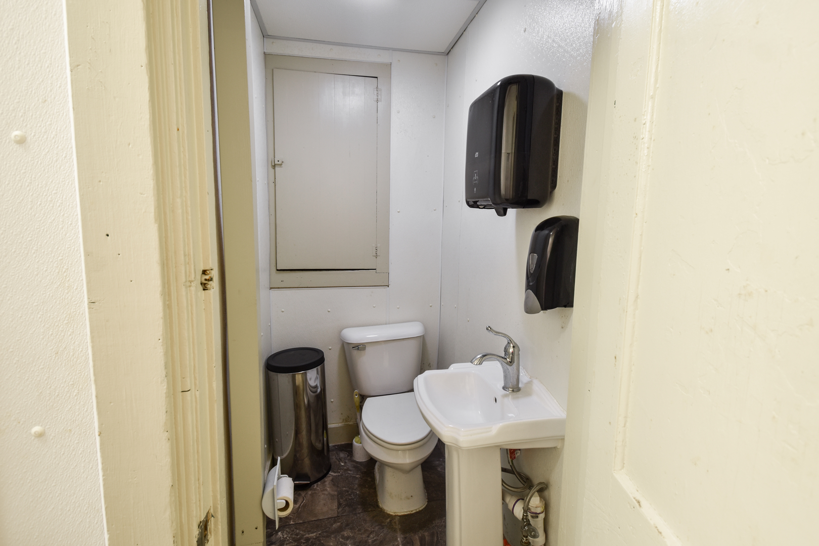 main property photo 50