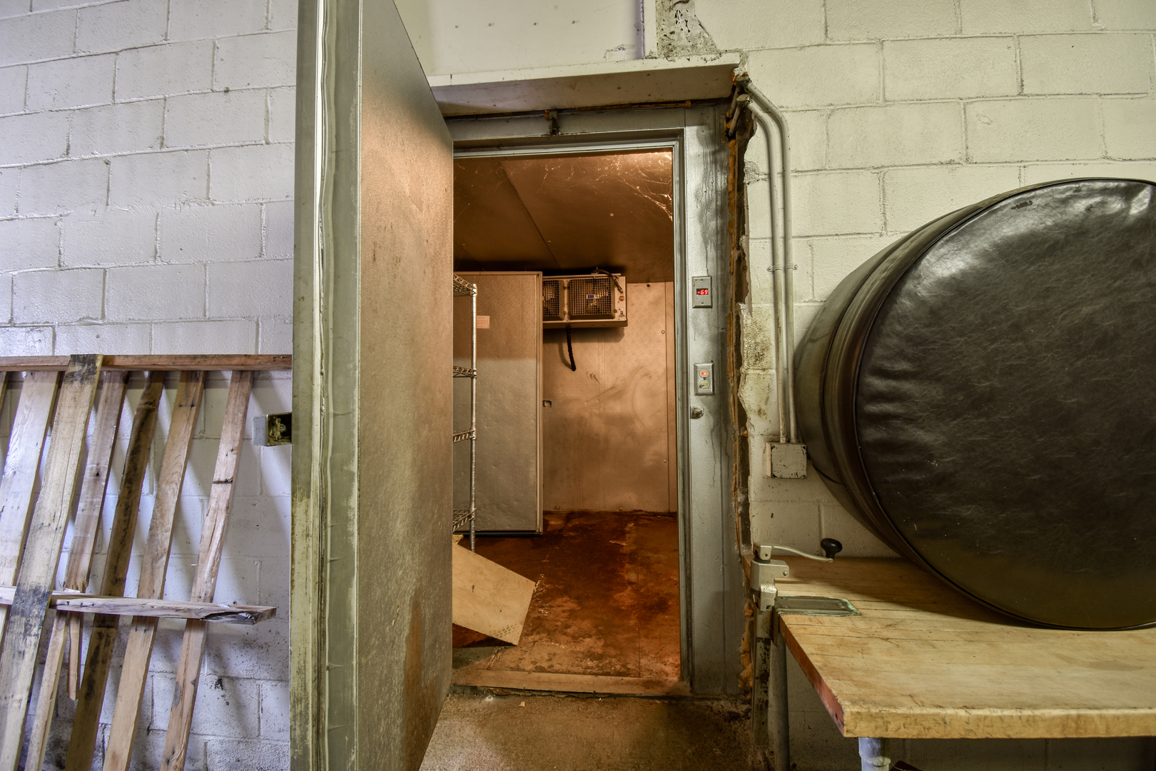 main property photo 54