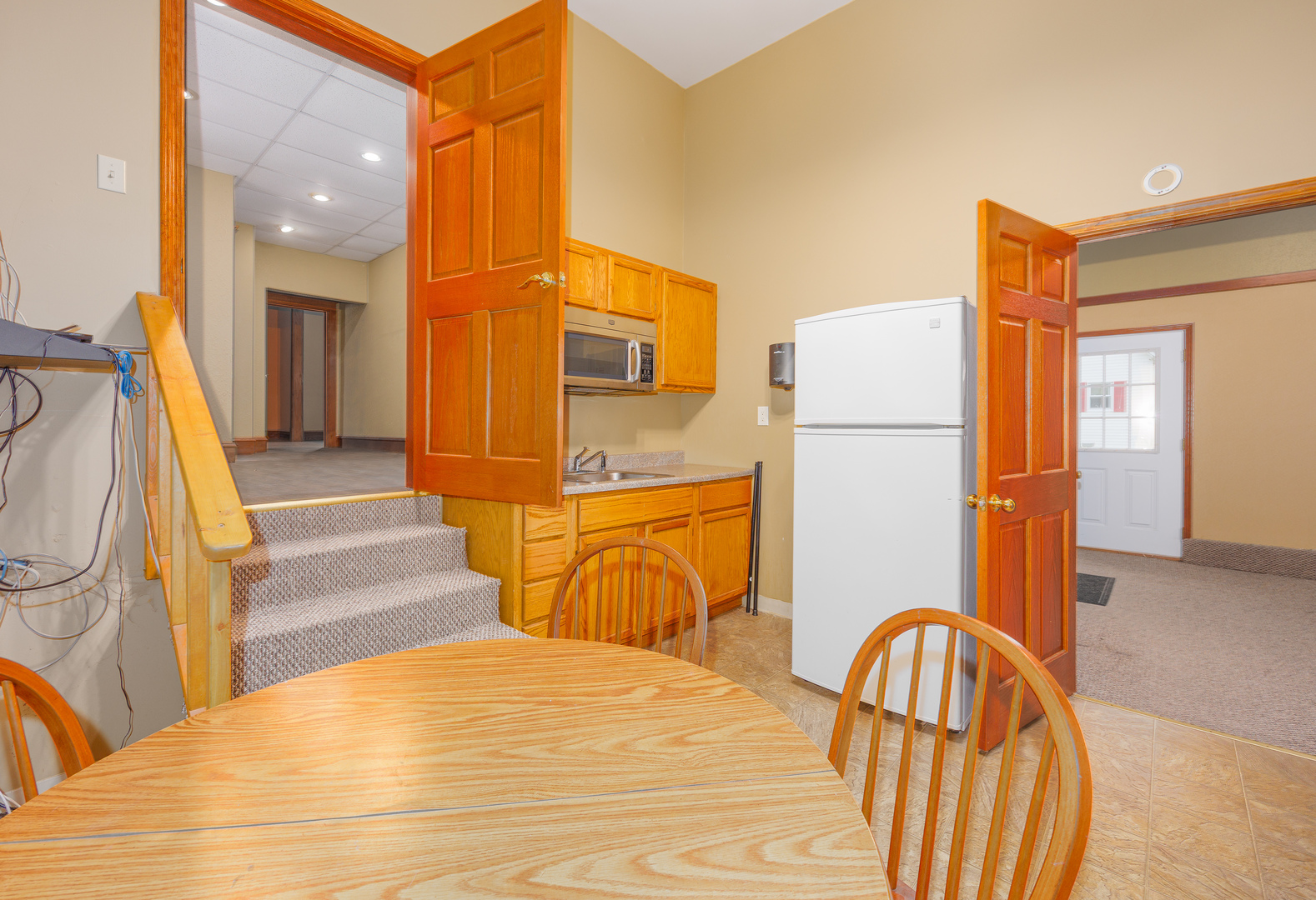 main property photo 12