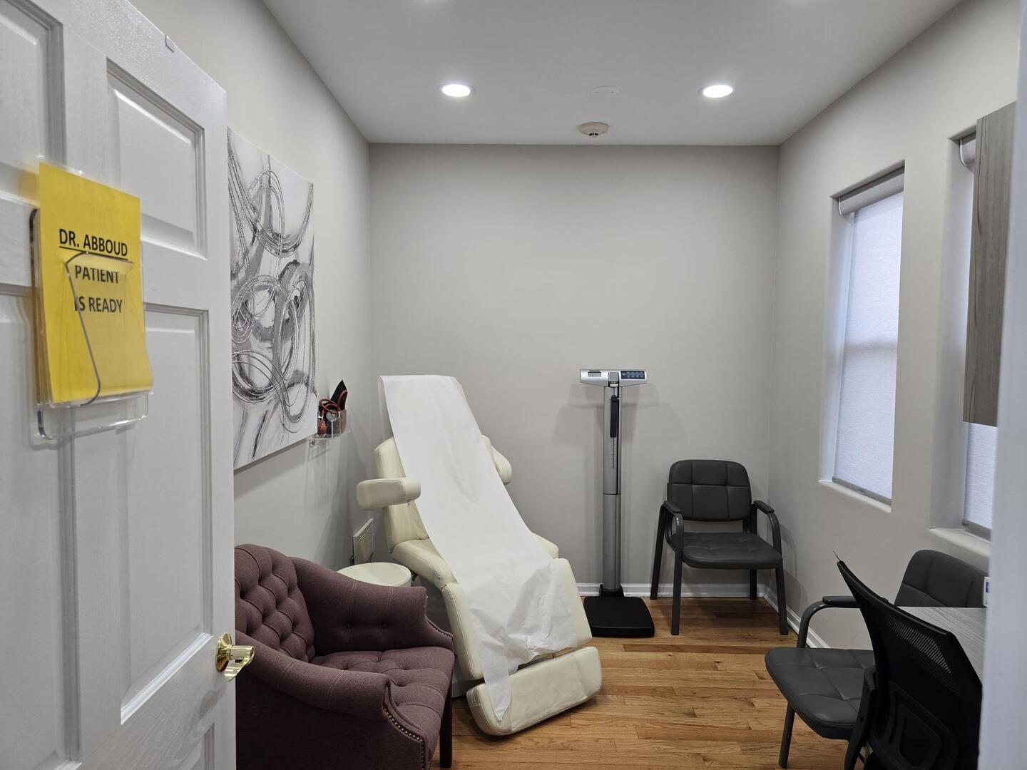 main property photo 10