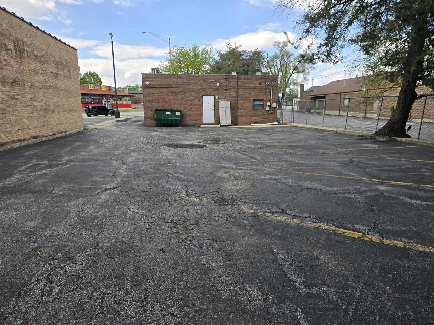 main property photo 16
