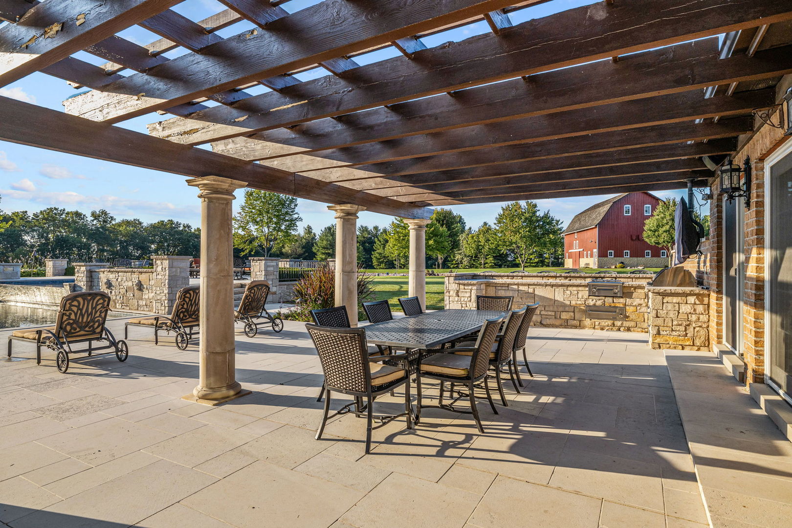 main property photo 75