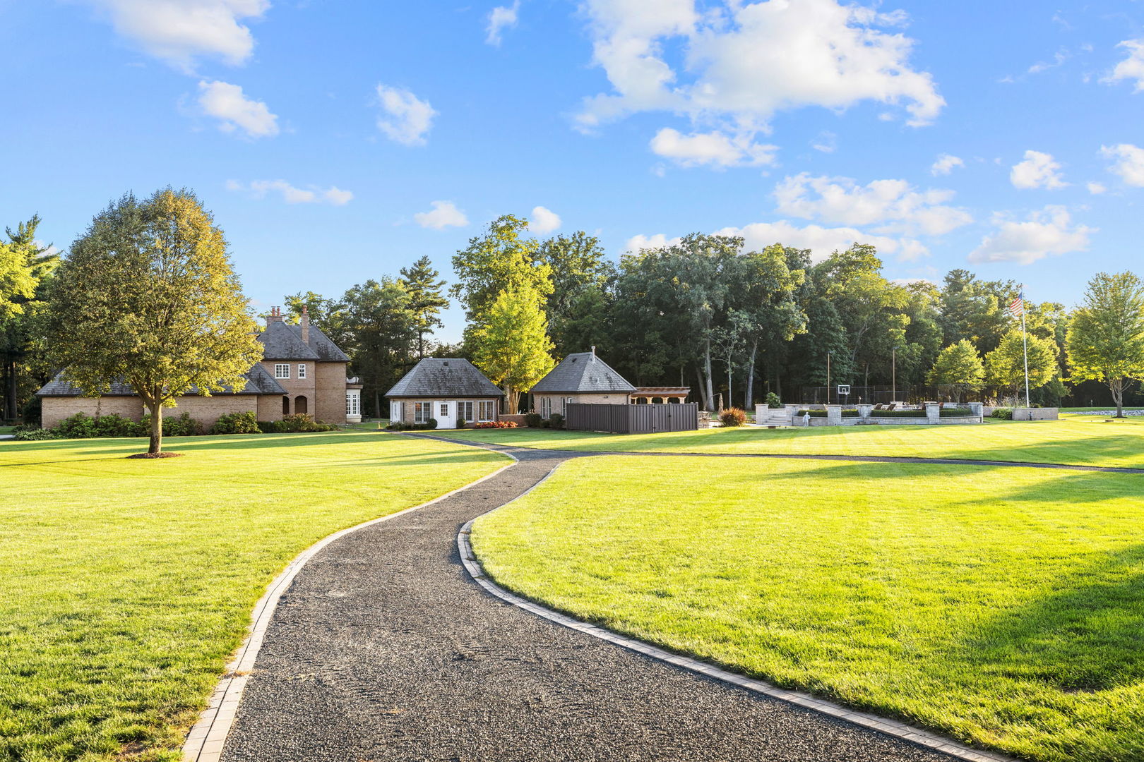 main property photo 78