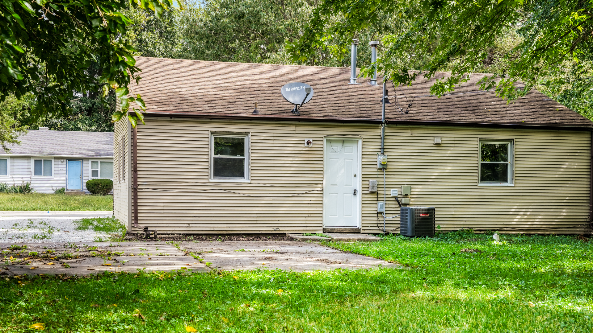 main property photo 20