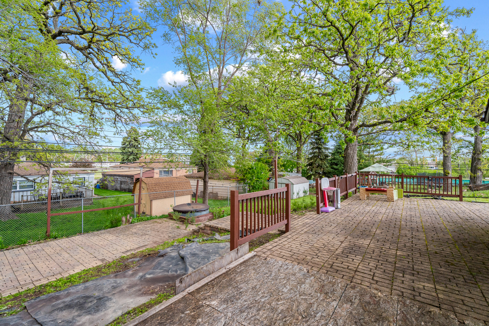 main property photo 10