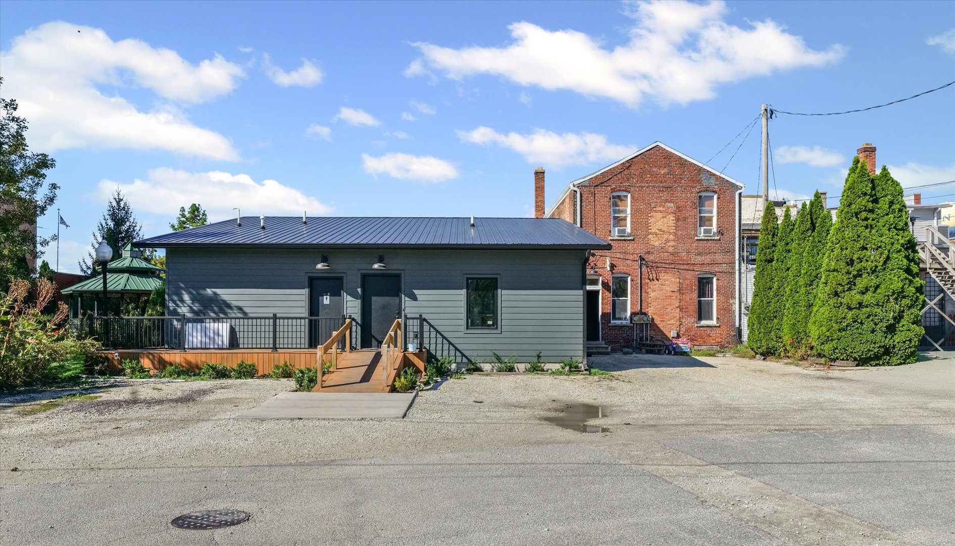 main property photo 39